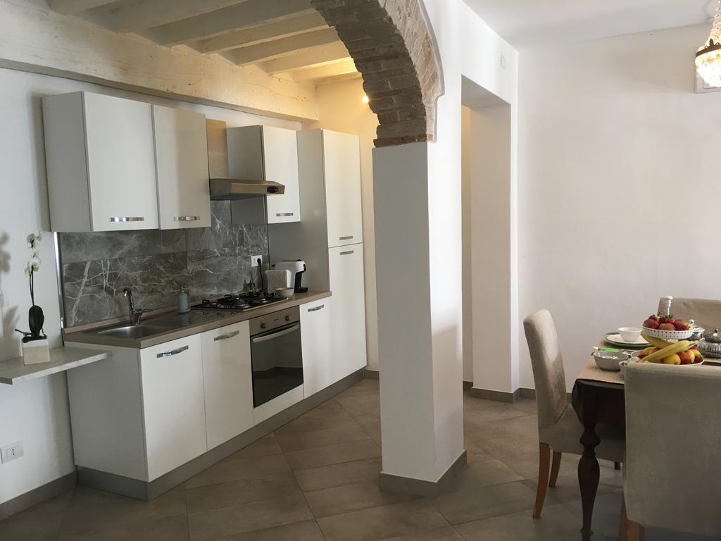 Apartamento Il Tenore D'Oro Centralissimo Parma Exterior foto