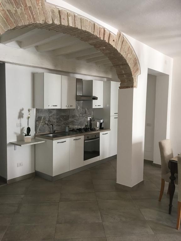 Apartamento Il Tenore D'Oro Centralissimo Parma Exterior foto