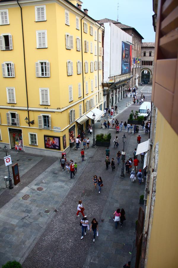 Apartamento Il Tenore D'Oro Centralissimo Parma Exterior foto